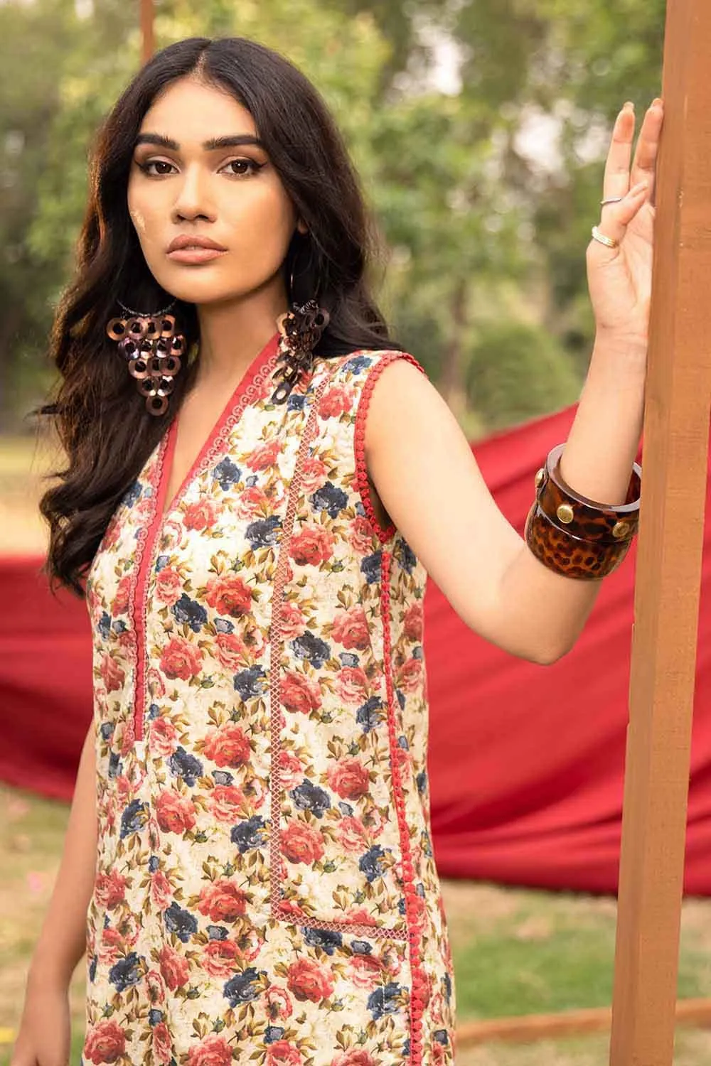 Gul Ahmed Summer 2022 · Essential 2PC Collection – 2PC Digital Printed Lawn Suit TL-12001 A