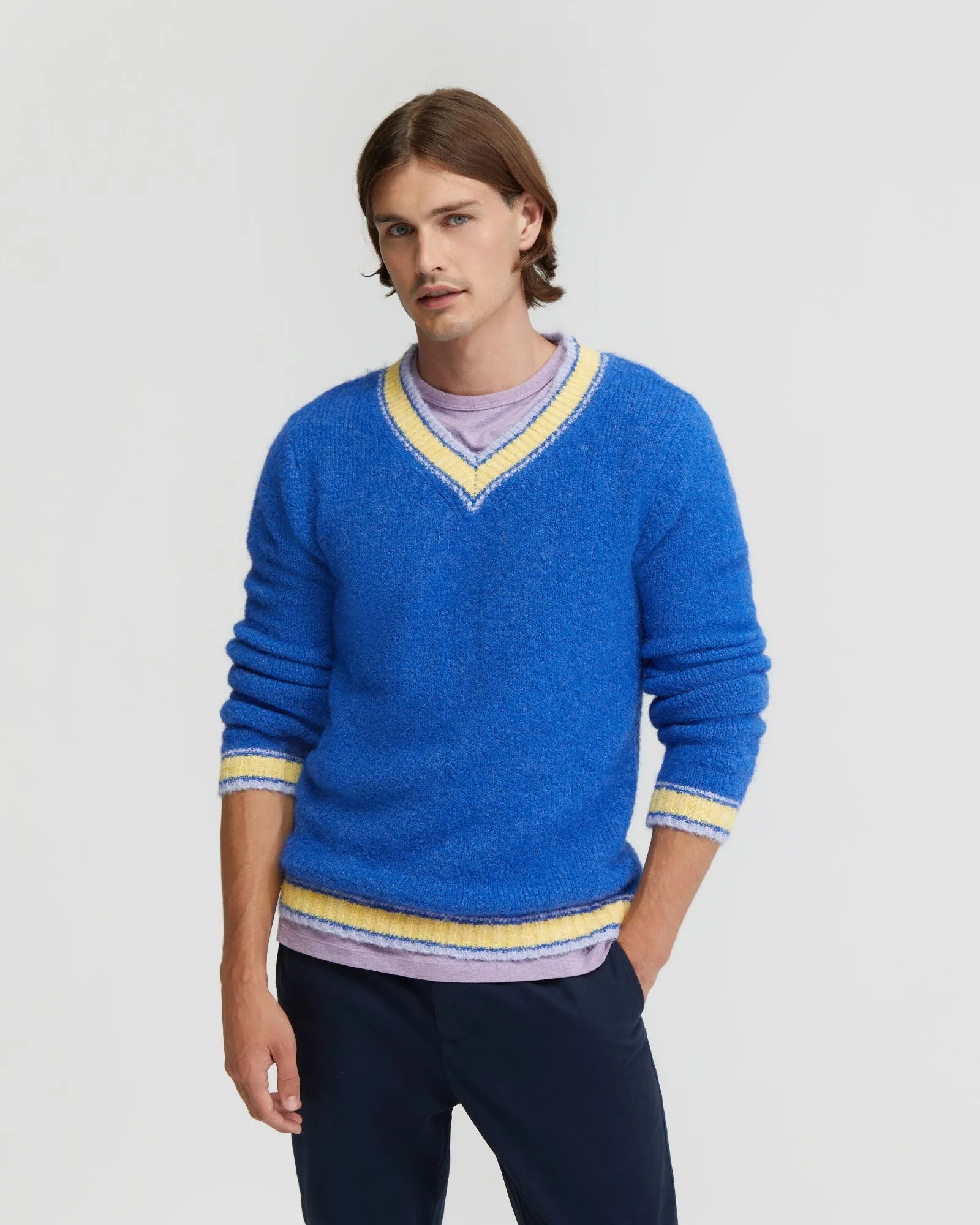 Leo V-Neck Knit